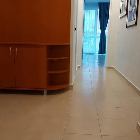 Apartament Sunny Houm *