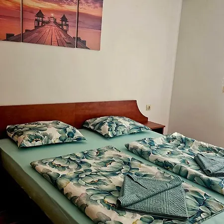 Apartament Sunny Houm *
